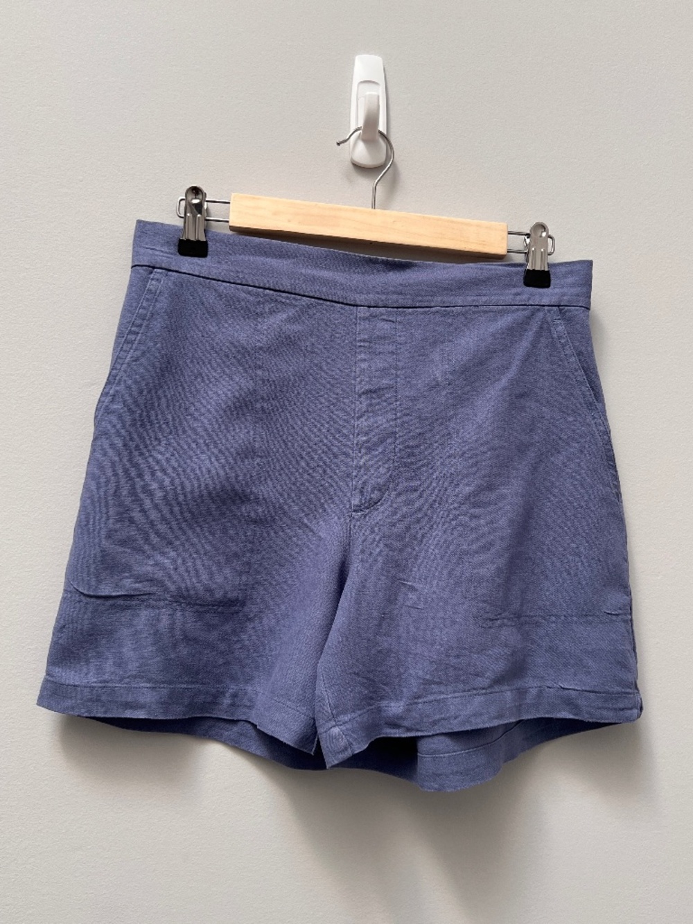 Linen shorts
